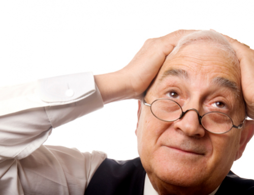Cérebro de idosos é mais lento por excesso de informação, diz pesquisa